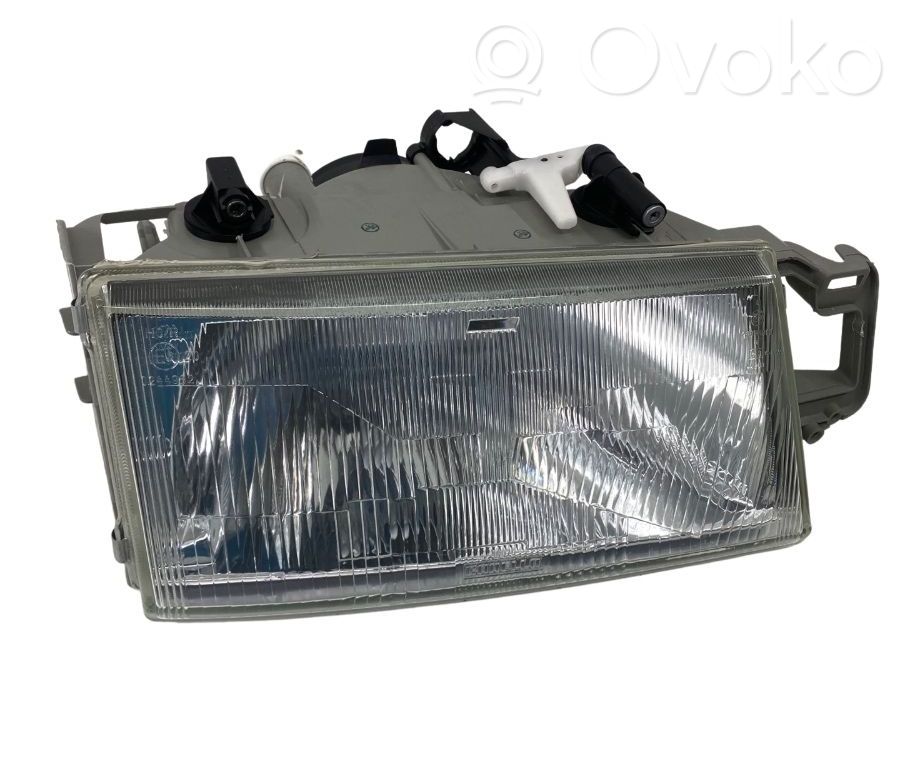 Fiat Tempra Lampa przednia 