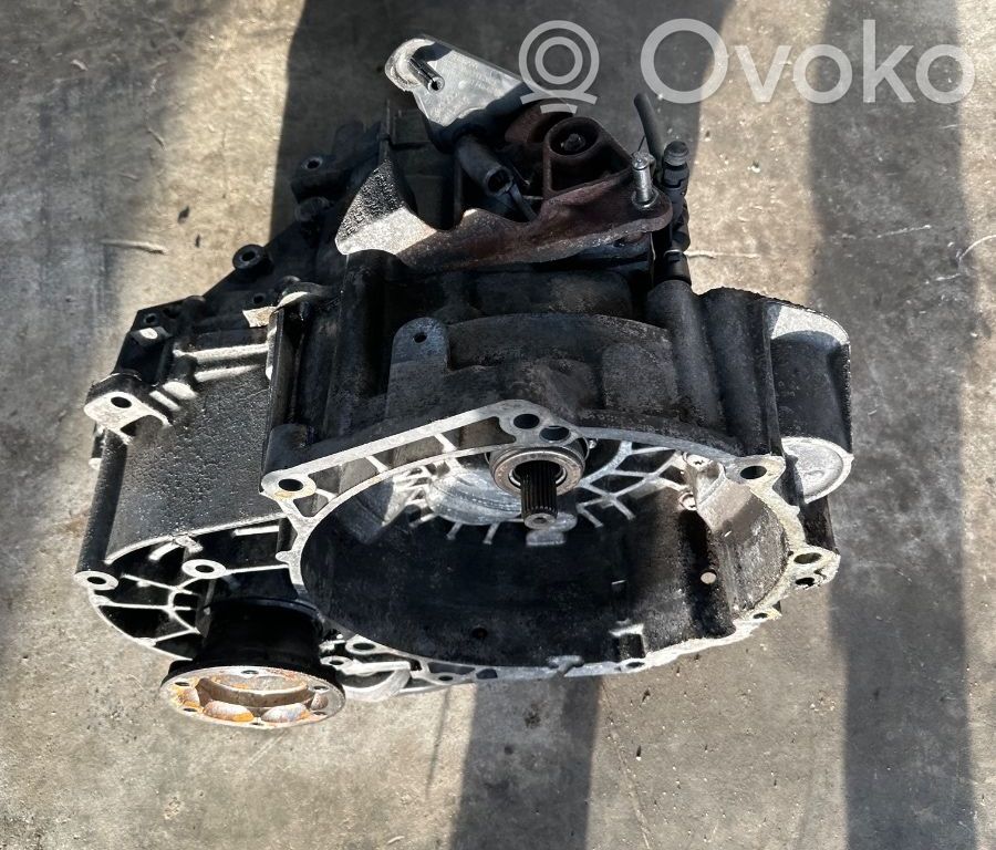 Volkswagen Golf V Manualna 6-biegowa skrzynia biegów 