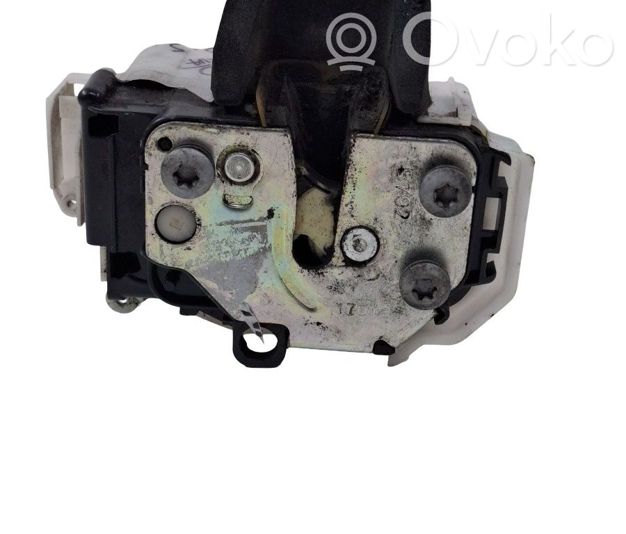 Front door lock   51842861