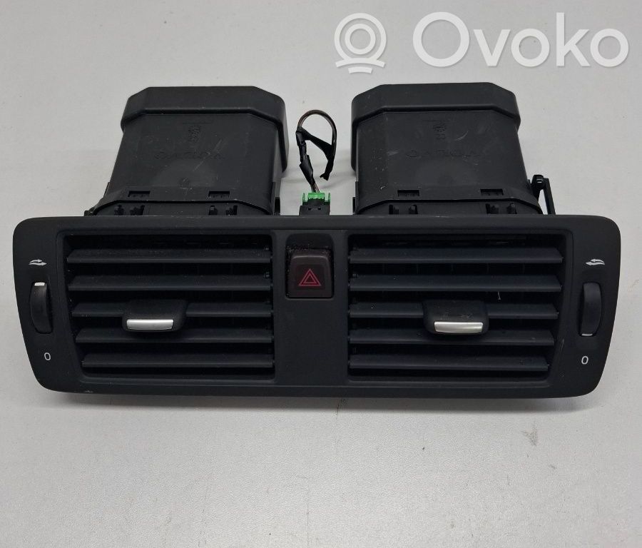 Volvo C30 Luftausströmer Lüftungsdüse Luftdüse Mitte 