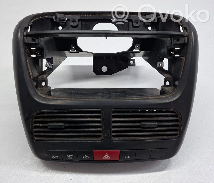 Opel Combo D Grille d'aération centrale 