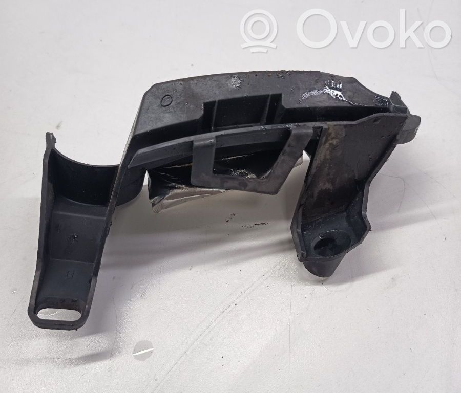 Rear bumper mounting bracket   9683977180