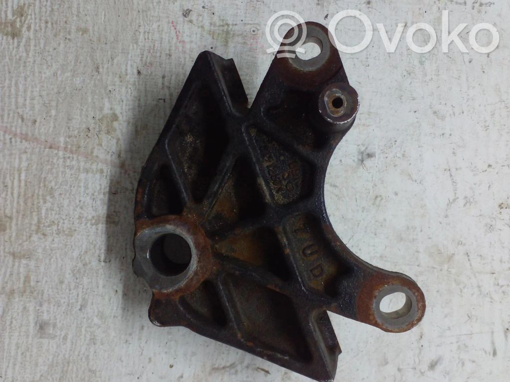 Fiat 500 Abarth Engine mounting bracket 