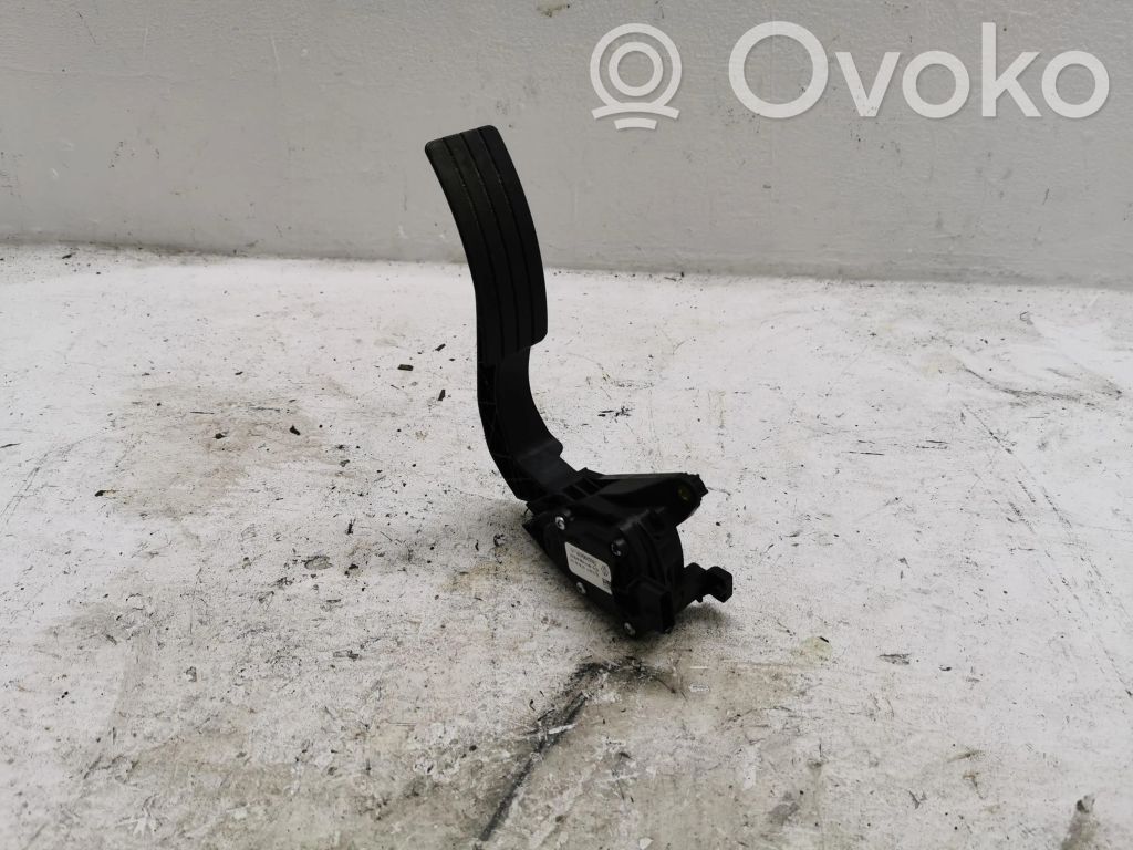 Renault Captur Accelerator throttle pedal 