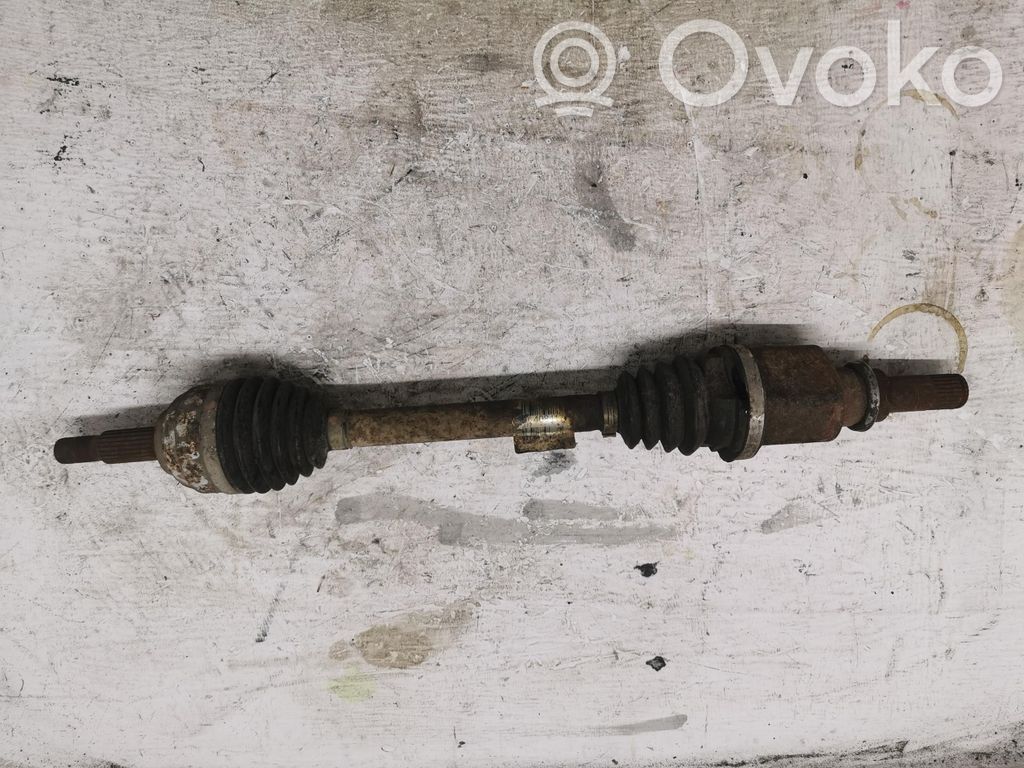 Etuvetoakseli   8200408417,8200408417