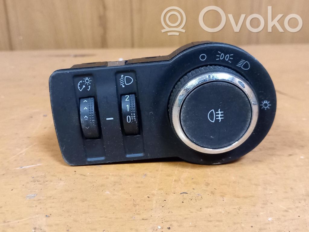 Opel Astra J Interruttore luci 