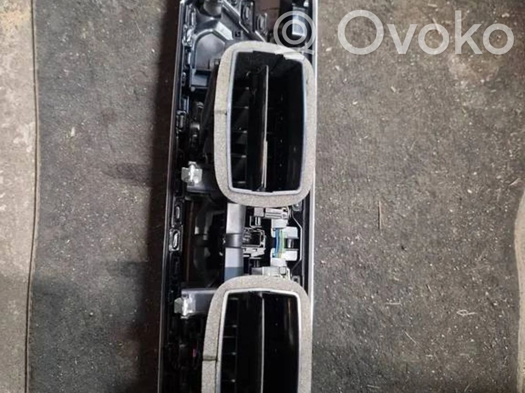 BMW X3 G01 Dash center air vent grill 