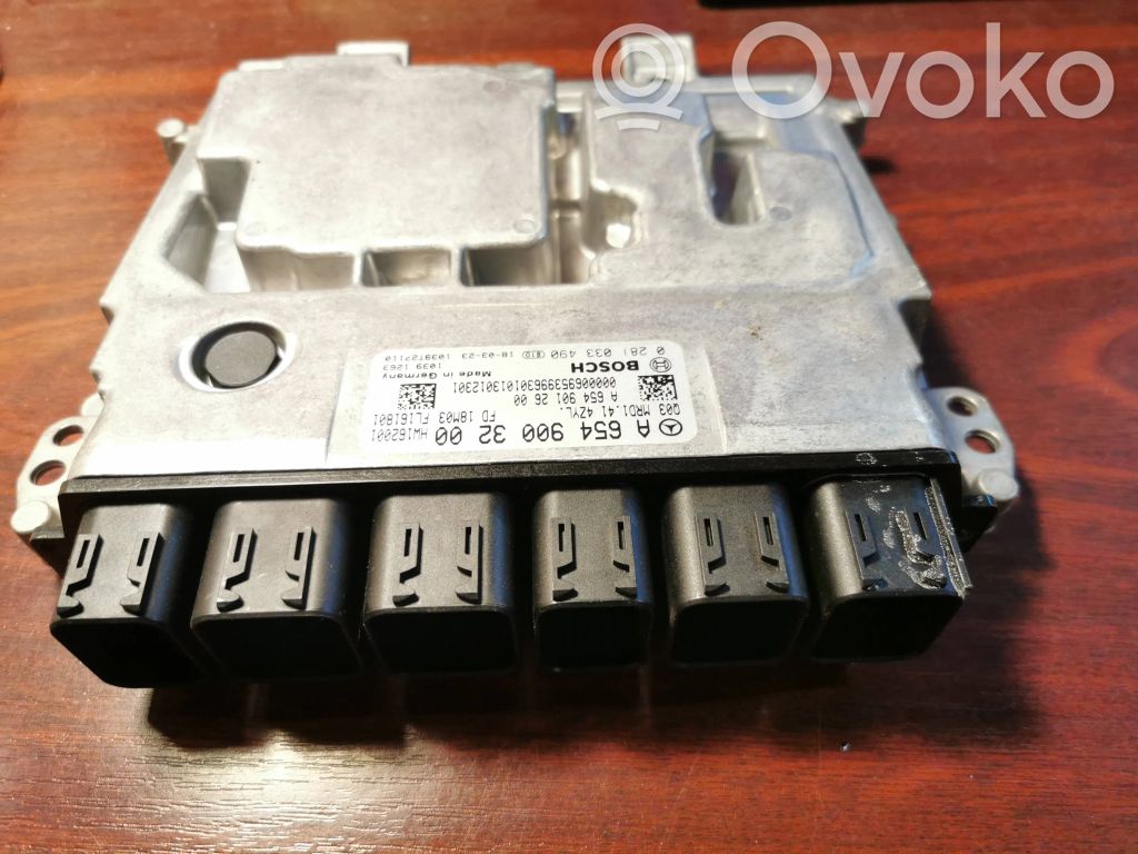 Mercedes-Benz E W213 Engine control unit/module 