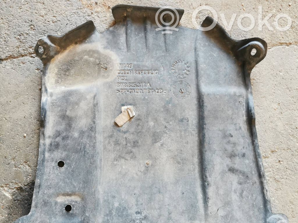 Audi A5 Dugno apsauga 