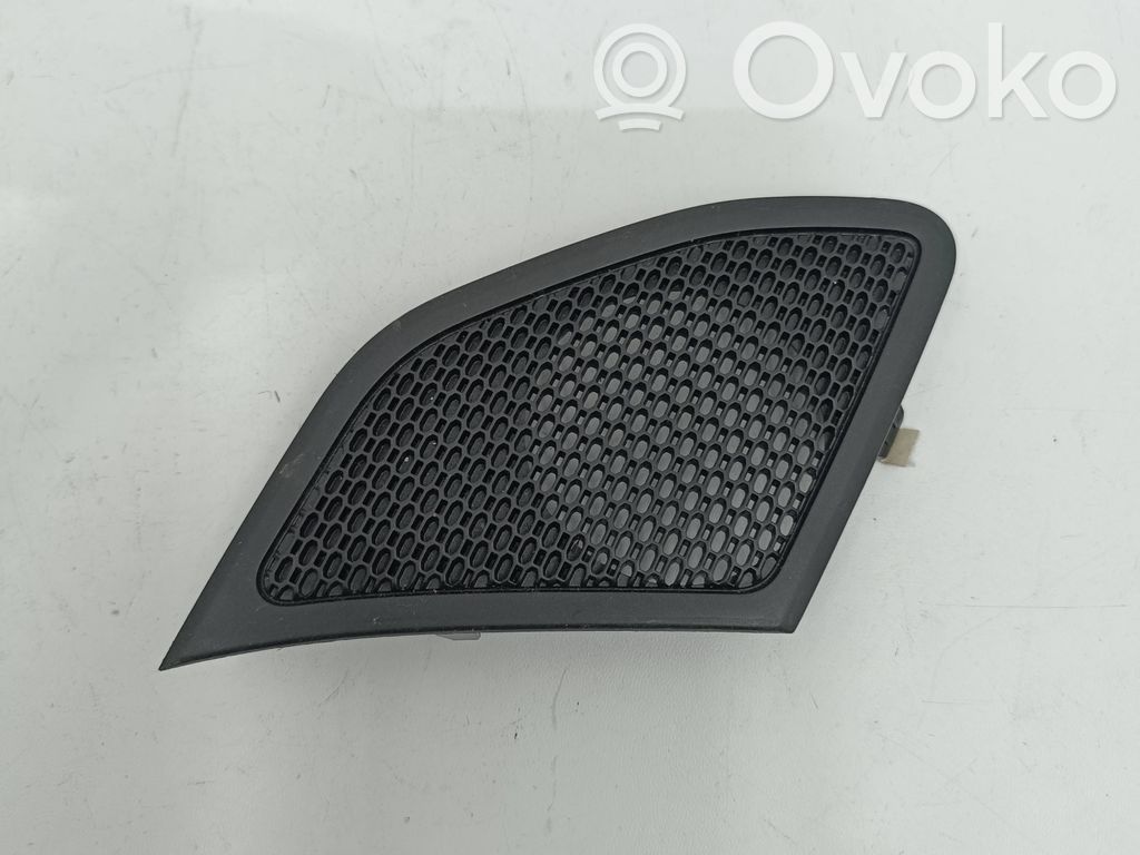 Cache enceinte centrale   5YN70TX7AC