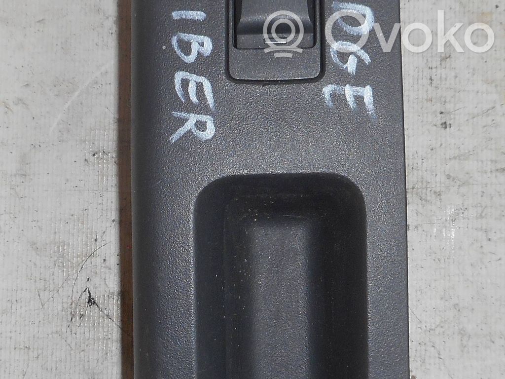 Electric window control switch   56040693AD