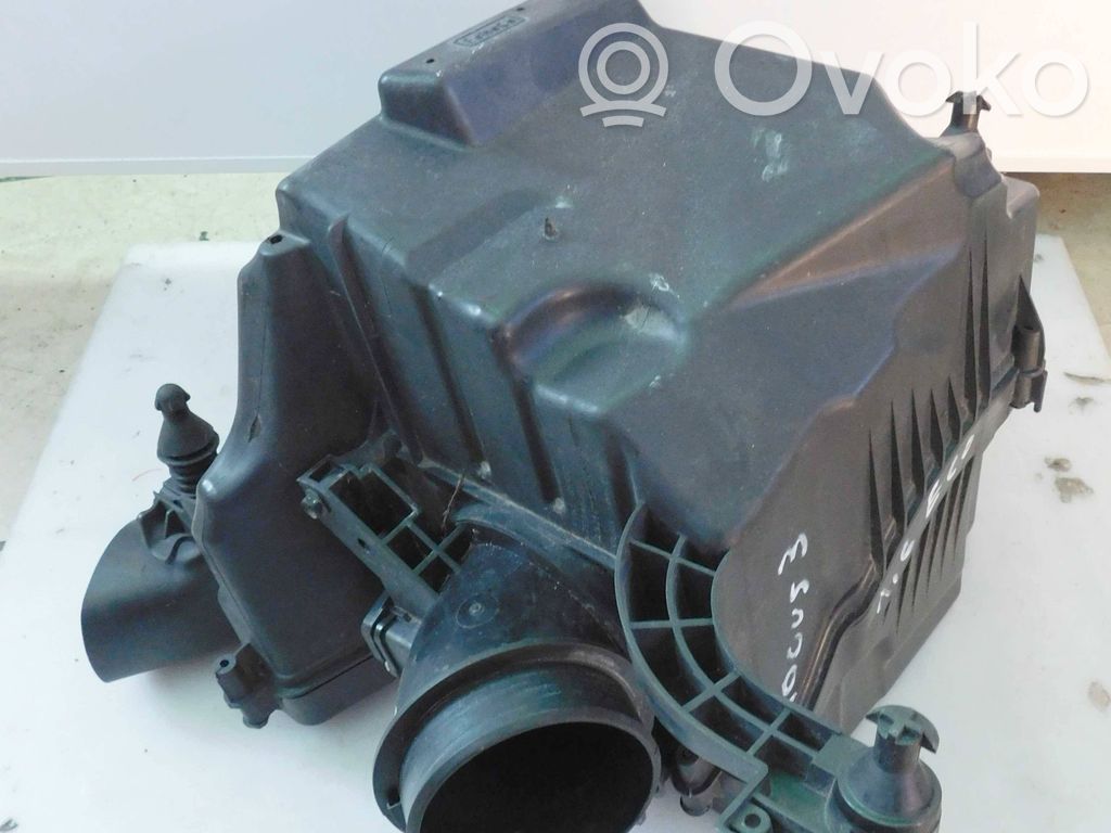 Ford Focus Air filter box 