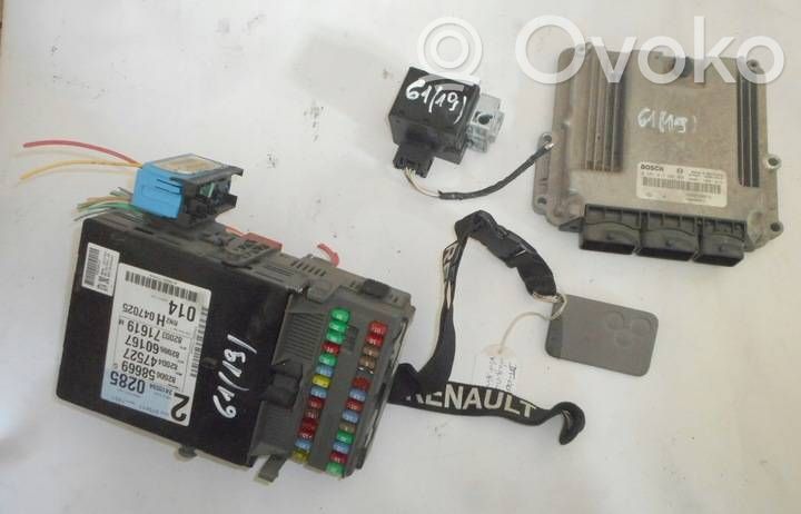 Renault Laguna II Engine ECU kit and lock set 