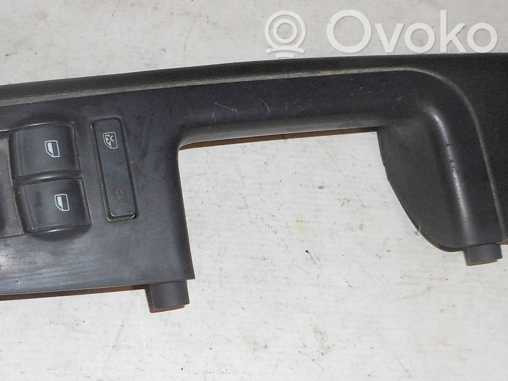 Audi A4 S4 B6 8E 8H Quarter vent window switch 