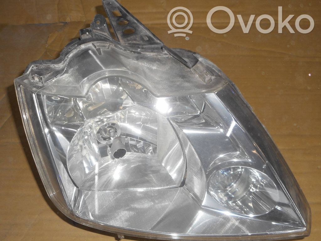 Headlight/headlamp   8200652044A