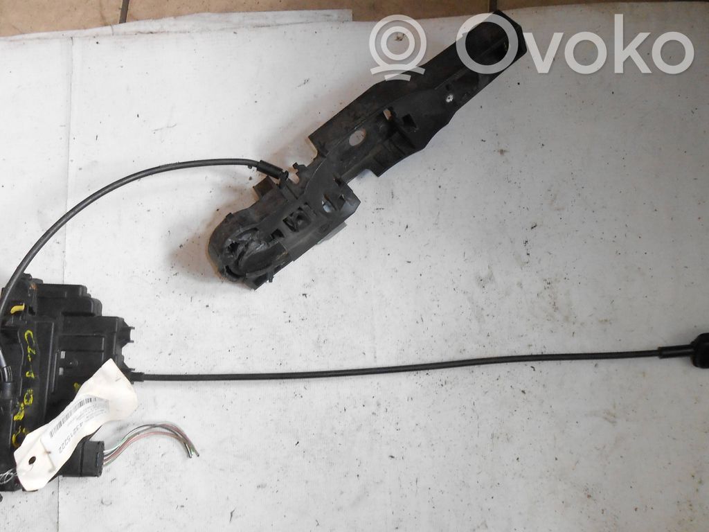 Renault Clio III Etuoven lukko 