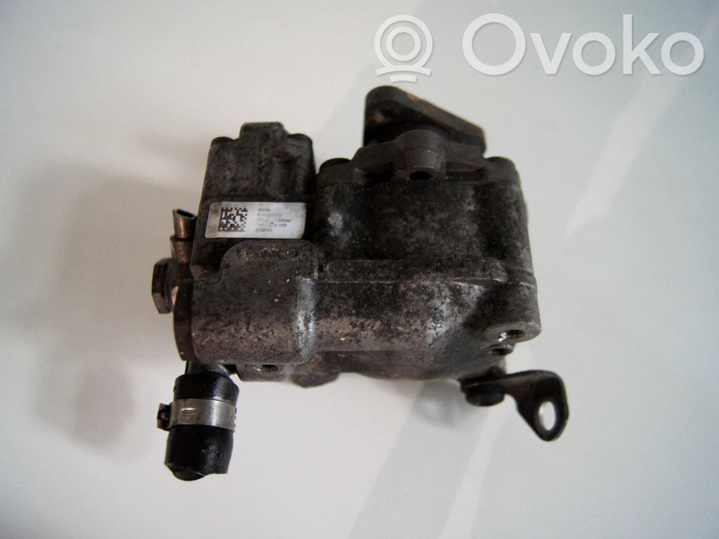 BMW 5 E60 E61 Ohjaustehostimen pumppu 