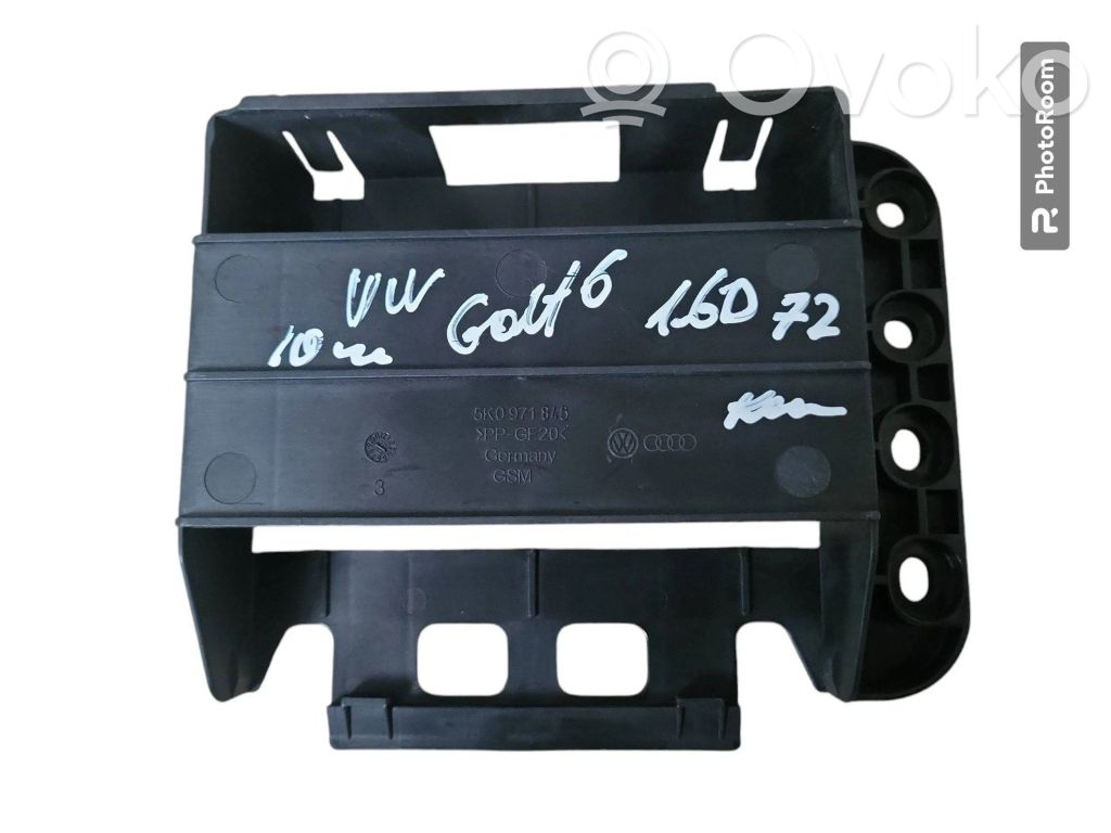 Volkswagen Golf VI Engine control unit holder 