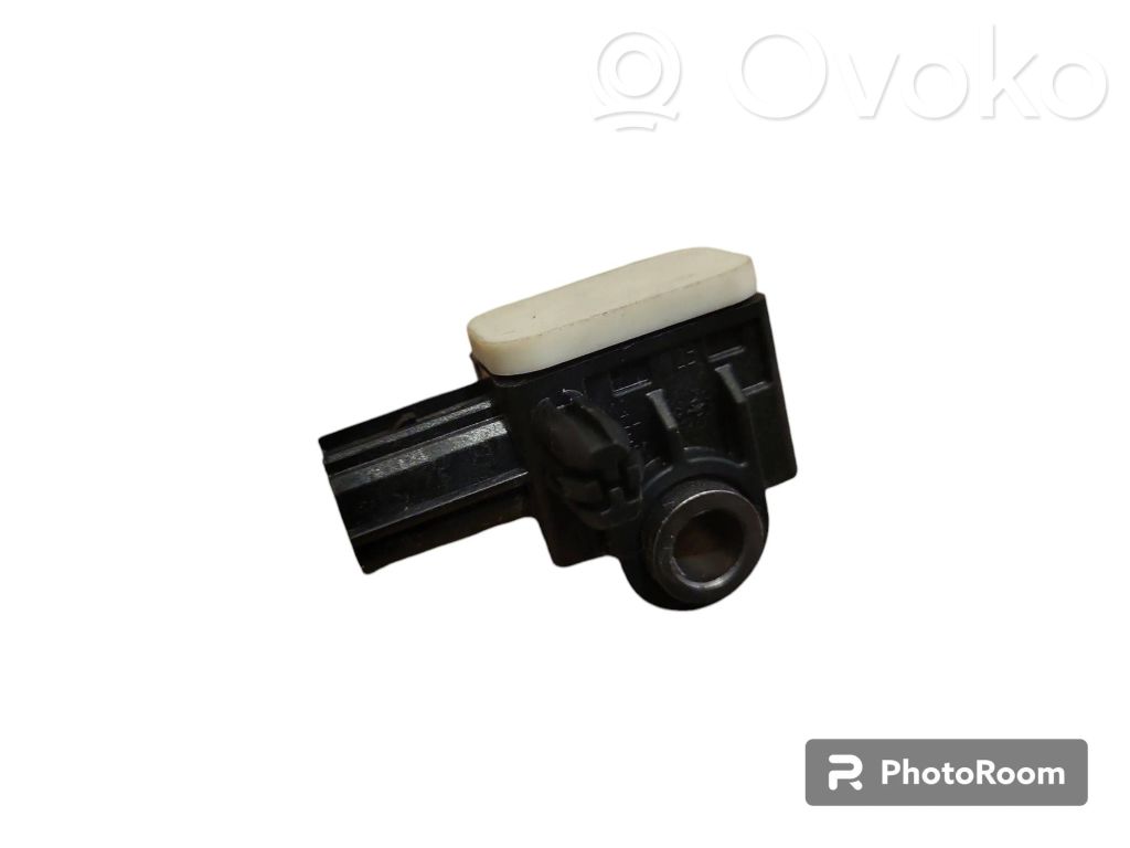 Ford Focus C-MAX Airbag deployment crash/impact sensor 