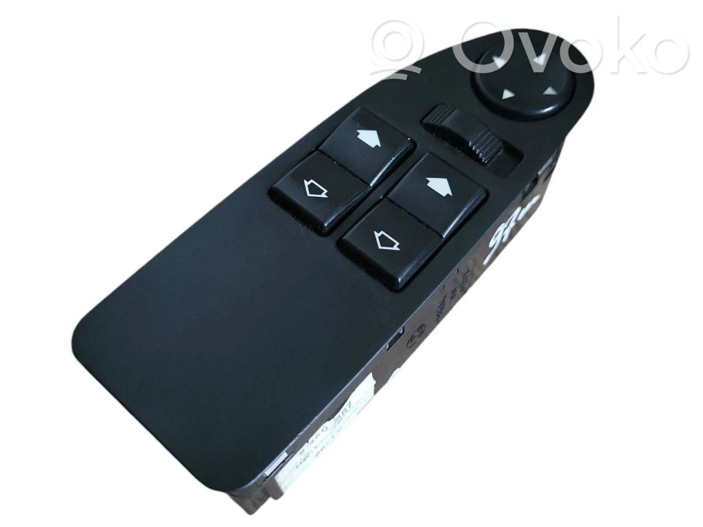 BMW 5 E39 Electric window control switch 