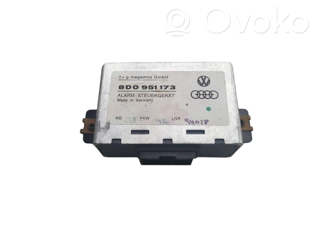 Audi A4 S4 B5 8D Alarm control unit/module 