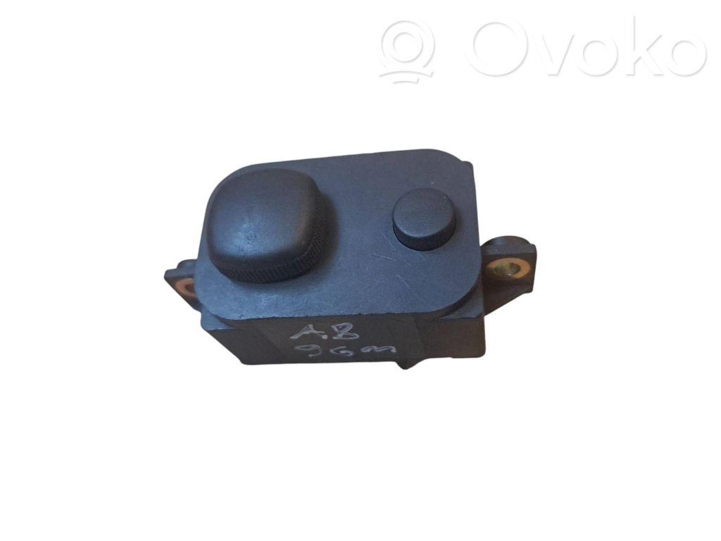 Audi A8 S8 D2 4D Steering wheel adjustment switch 