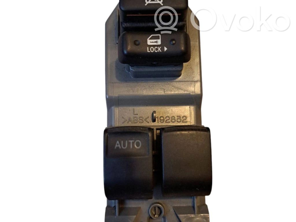 Toyota Yaris Electric window control switch 