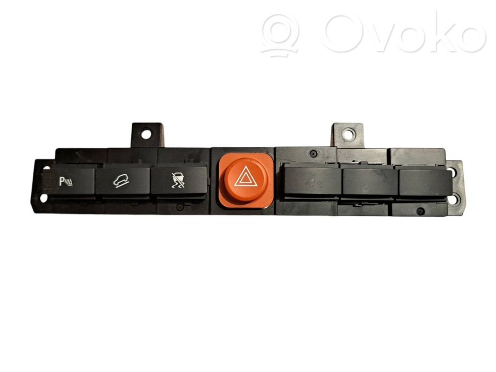 Hazard light switch   94824482