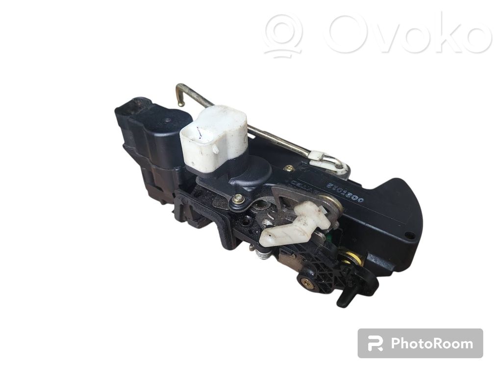 Opel Frontera B Rear door lock 