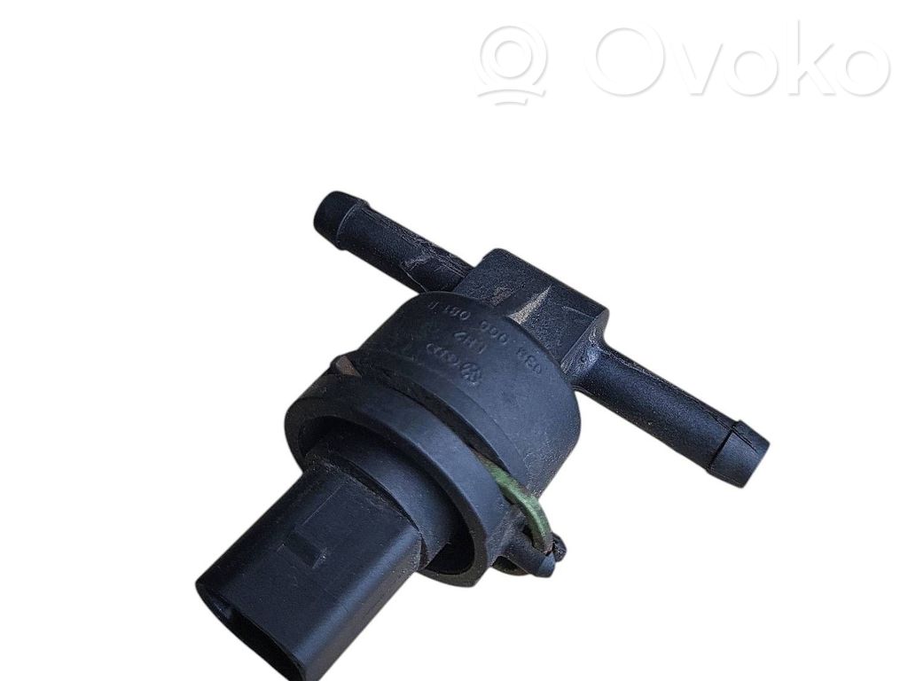Volkswagen PASSAT B6 Sensor de temperatura del combustible 