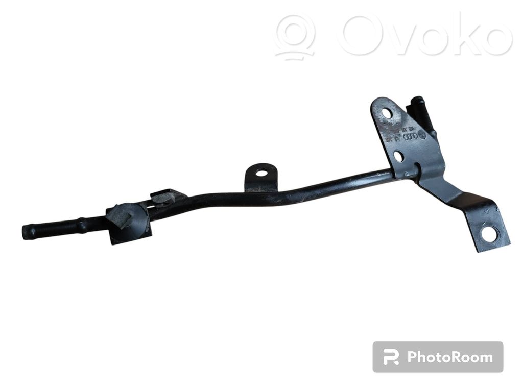 Volkswagen PASSAT B6 Fuel line pipe 