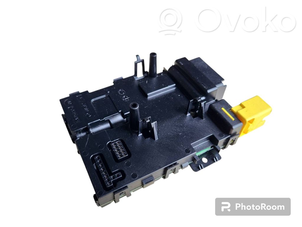 Volkswagen PASSAT B6 Steering angle sensor 