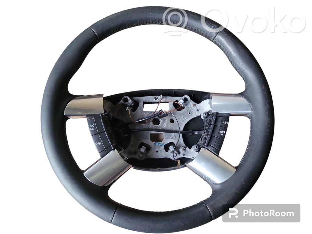 Ford Kuga I Stūre 