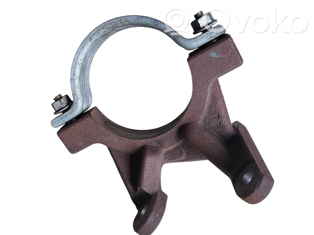 Volvo V50 Driveshaft support bearing bracket 