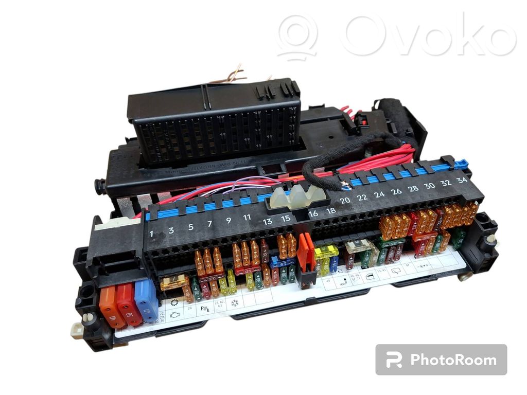 BMW X3 E83 Fuse module 
