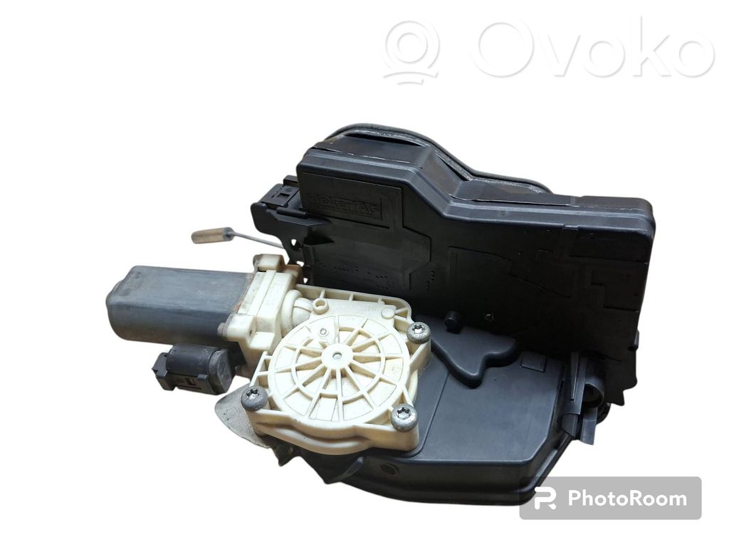 BMW 7 E65 E66 Front door lock 