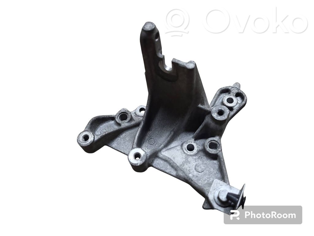 Ford S-MAX Engine mounting bracket 