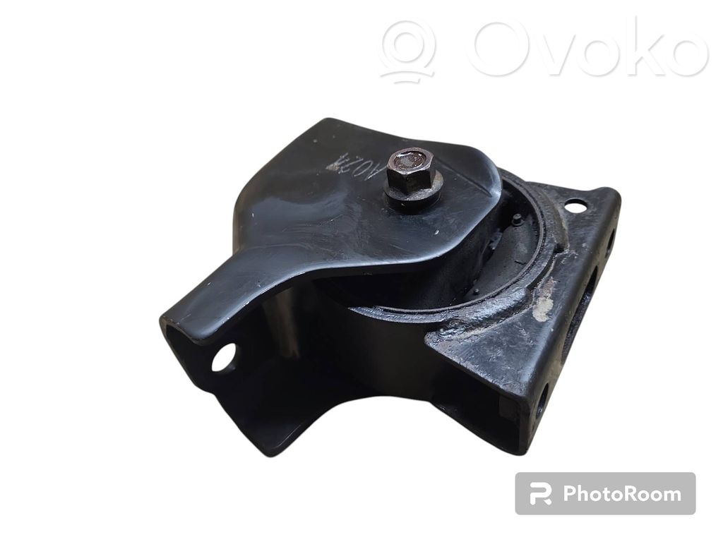 Mitsubishi Outlander Engine mount bracket 