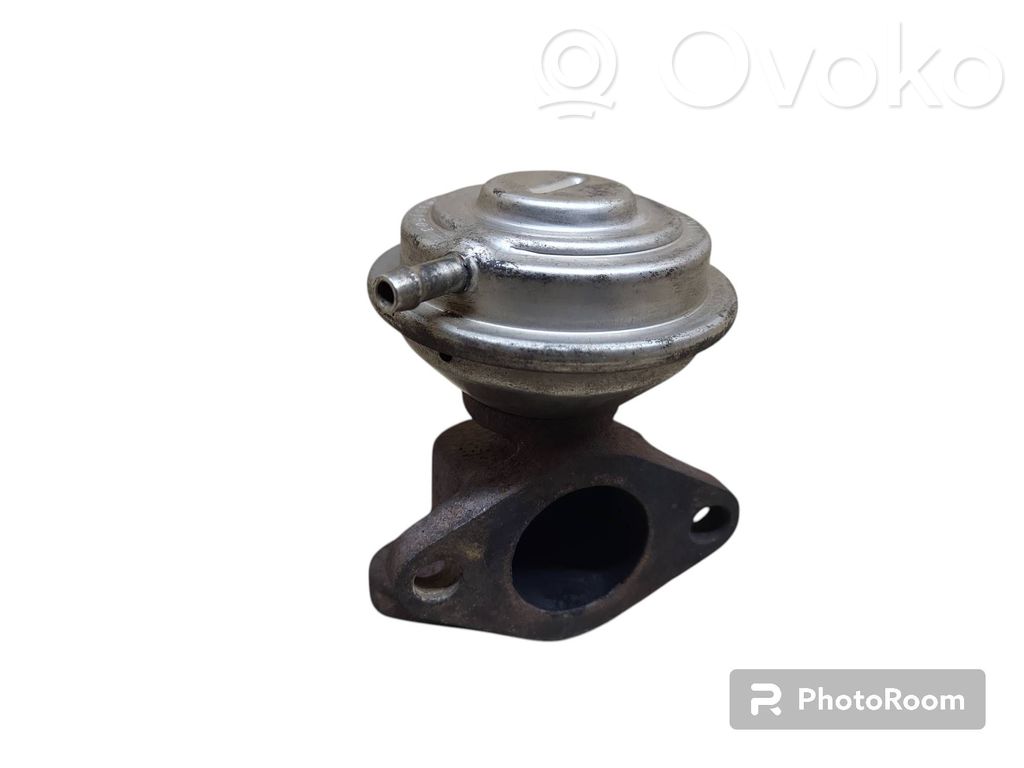 Audi A6 S6 C5 4B EGR vārsts 
