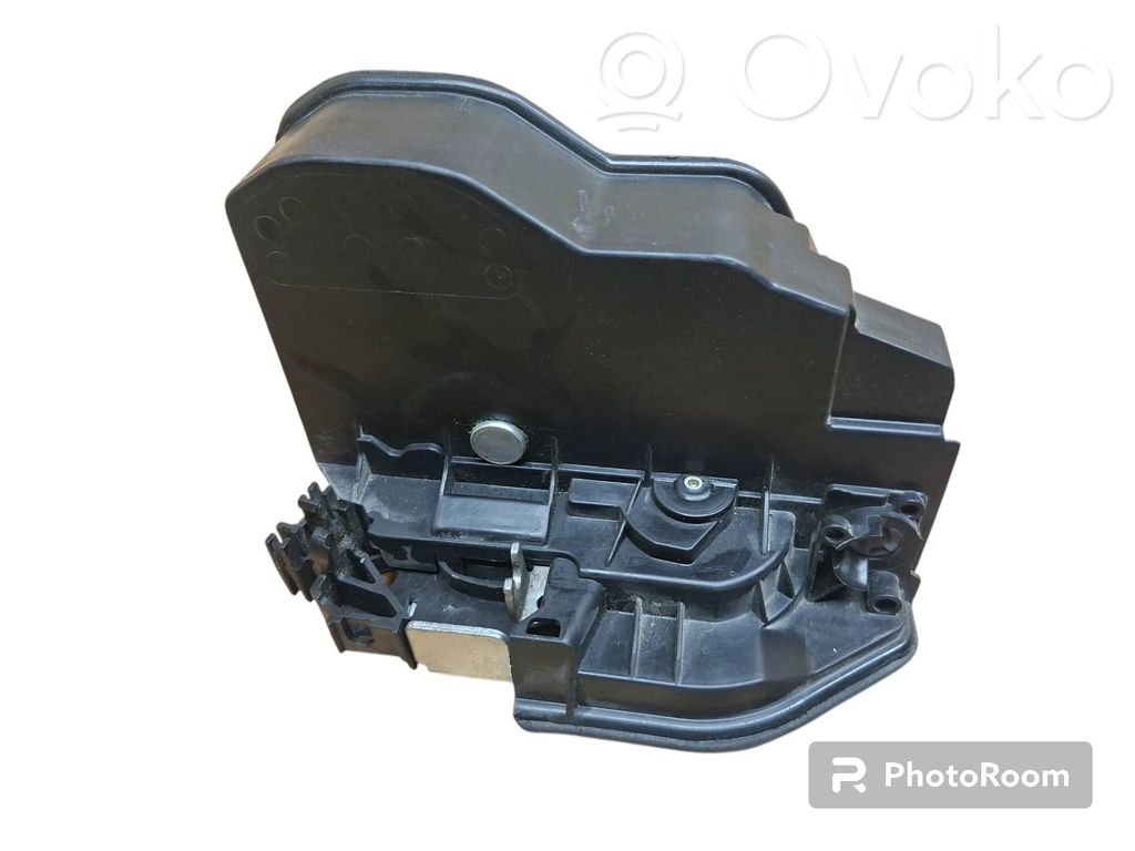 BMW 5 F10 F11 Front door lock 
