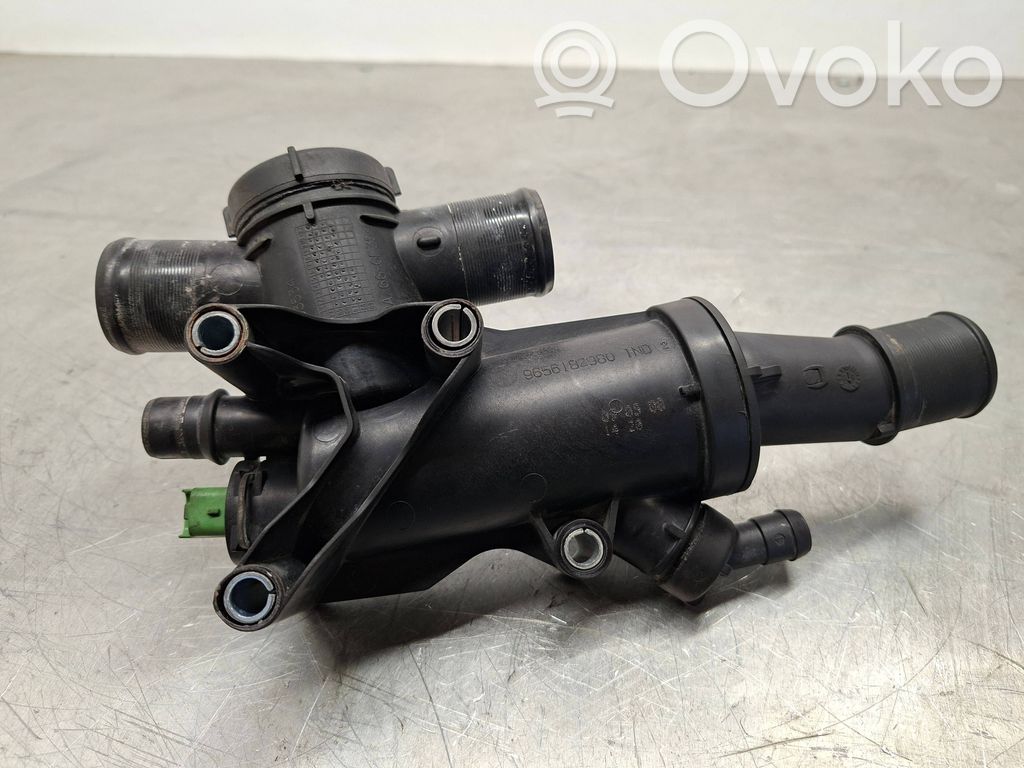 Ford Galaxy Termostats / termostata korpuss 