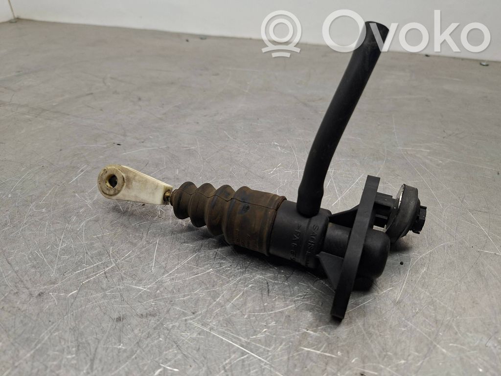 Audi A6 S6 C5 4B Cilindro maestro de embrague 