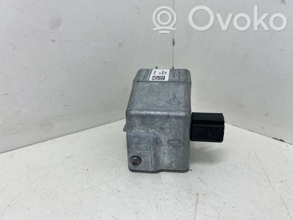 Volvo XC90 Steering wheel lock 