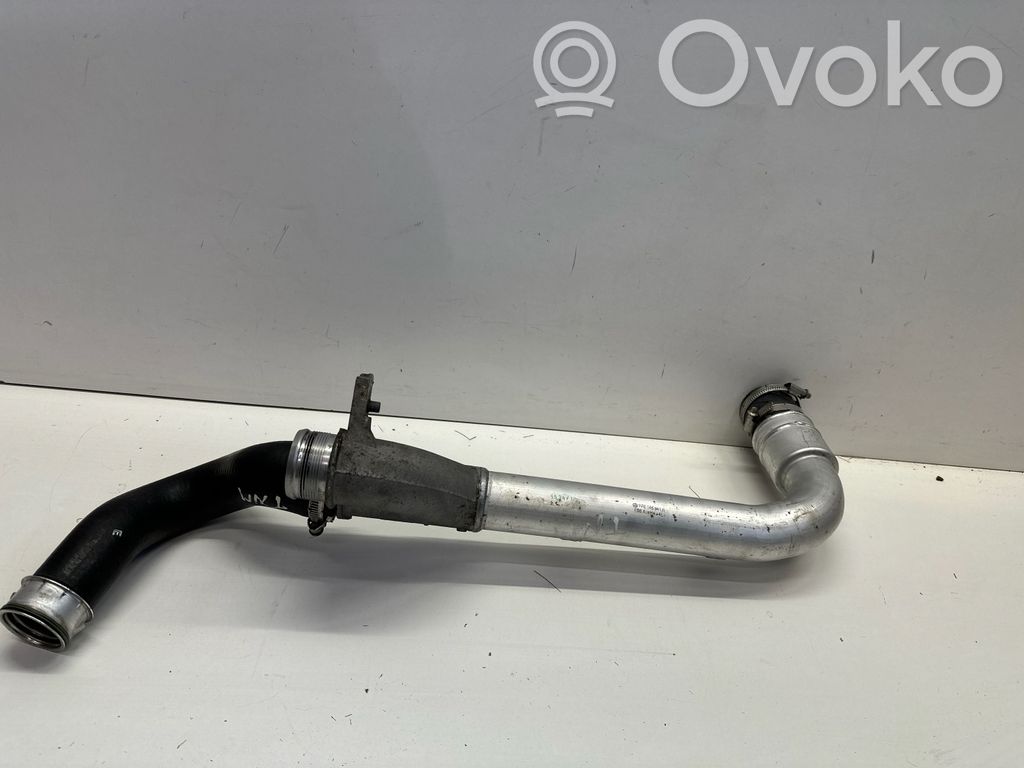 Volkswagen Touareg II Furtun/conductă intercooler 