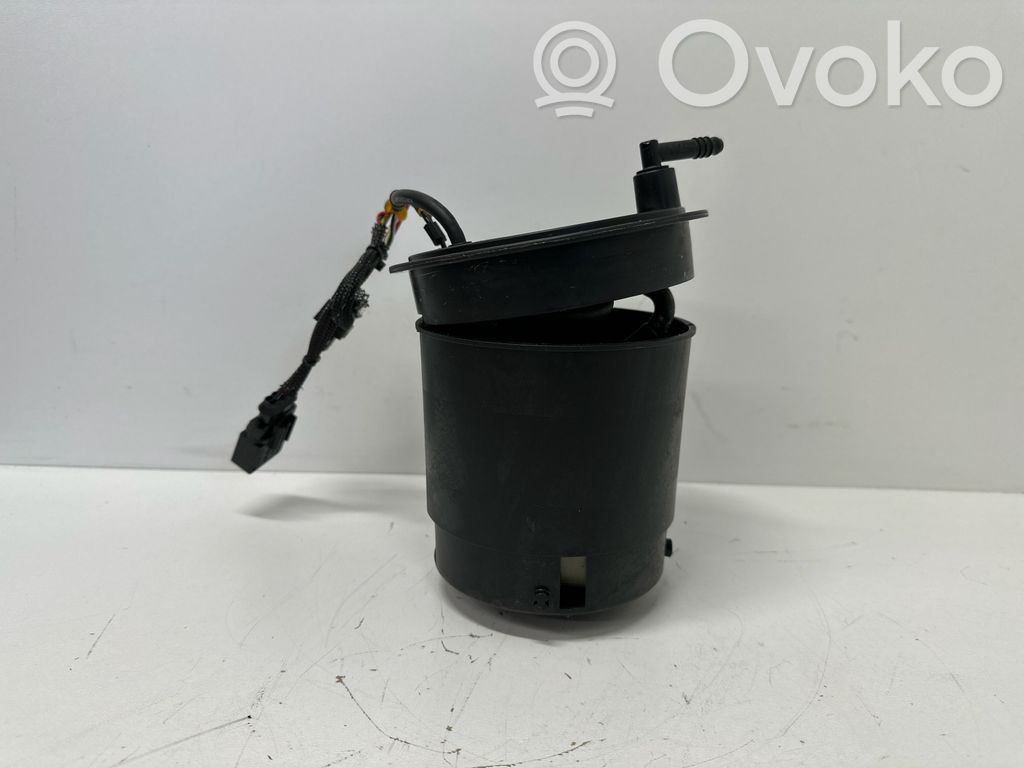 Volkswagen Touareg II Adblue fluid level sensor 