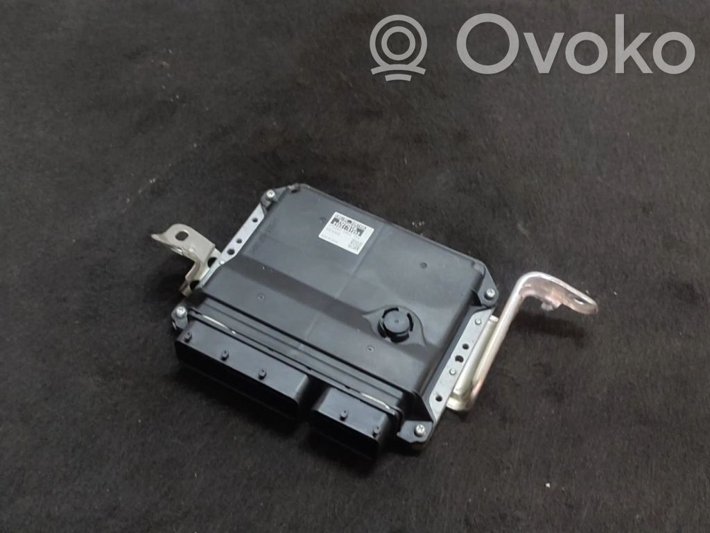 Toyota Prius c Engine control unit/module 
