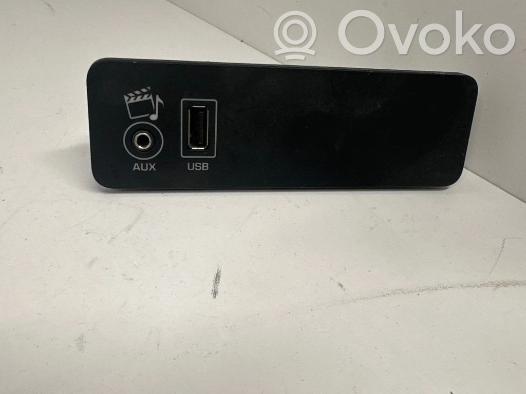 Enchufe conector USB   DH2219C166CA,13121292398