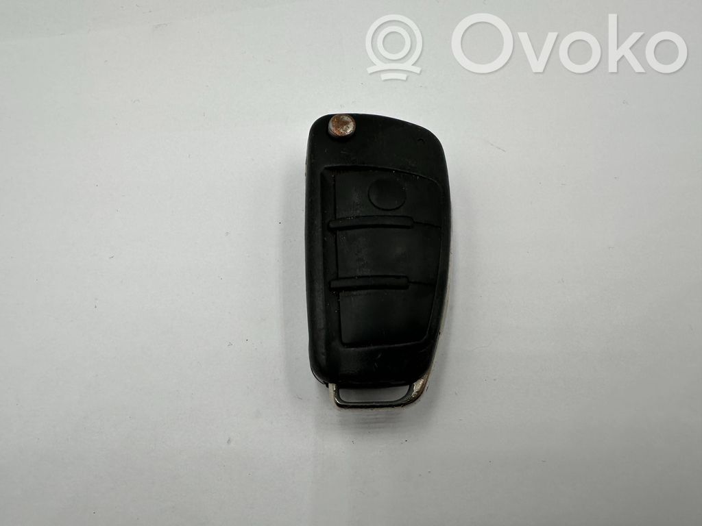 Audi A1 Ignition key/card 