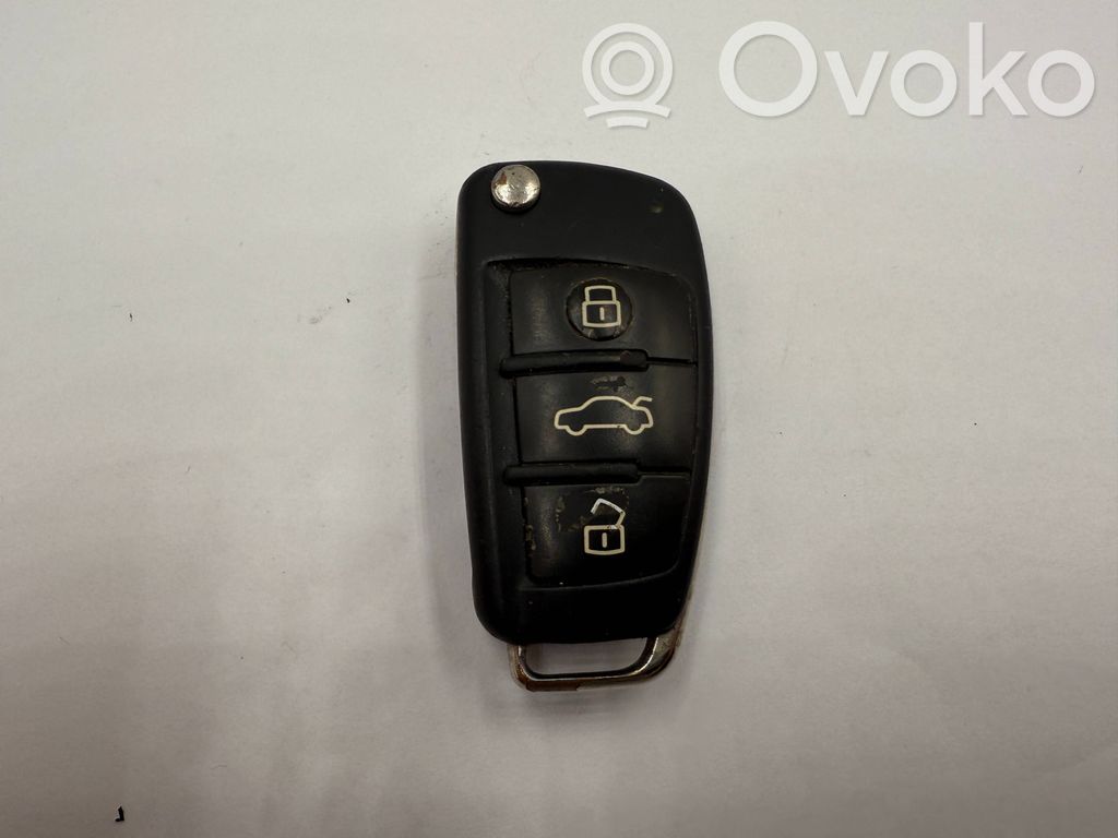 Audi A1 Ignition key/card 
