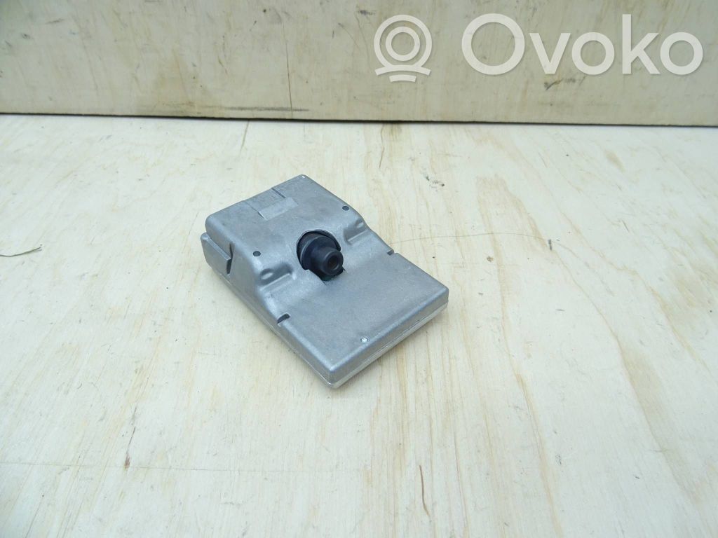 Windshield/windscreen camera   39093426,551486173,8160700000000X,17020001916161